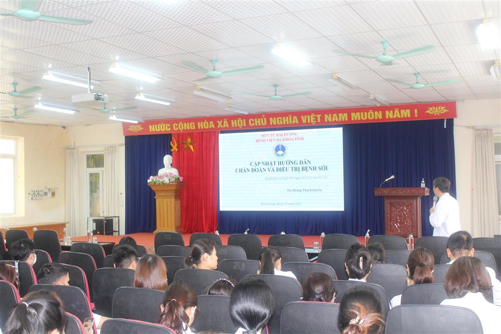 Bệnh viện Đa khoa tỉnh Hải Dương tổ chức Tập huấn cập nhật hướng dẫn chẩn đoán, điều trị, chăm sóc bệnh Sởi